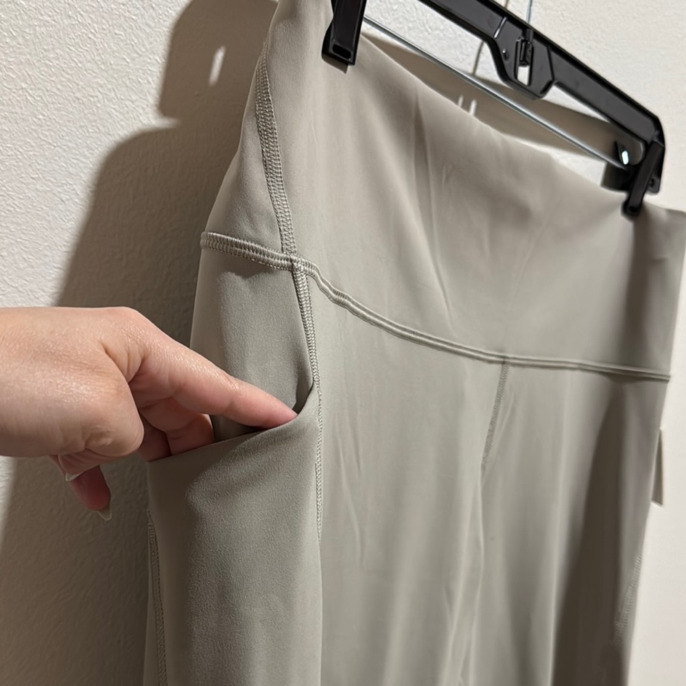 Lululemon Wunder Train 25” Leggings with Pockets NWT - Picture 3 of 6